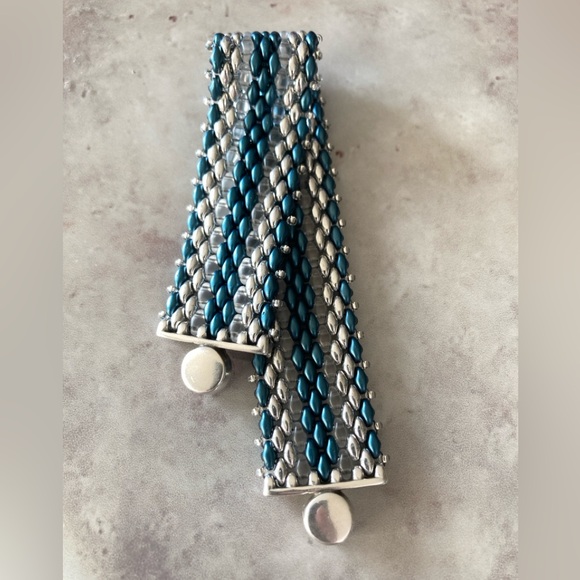 📢 KRAAAZZY IS LIVE! ELEGANT HANDMADE JEWELRY AUCTION ON NOW, CLICK TO JOIN! 🤩 - Picture 15 of 17